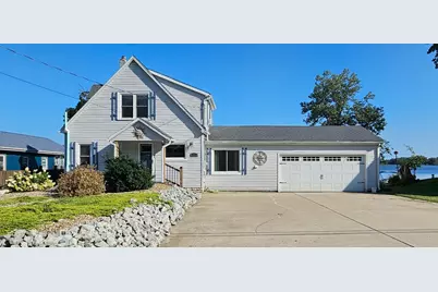 227 Lakeview Drive, Walkerton, IN 46574 - Photo 2