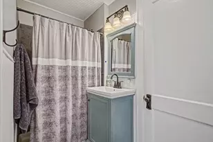 901 Campbell St, Valparaiso, IN 46385 - Photo 14