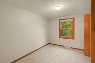 18 S Quinn St, Valparaiso, IN 46385 - Photo 16