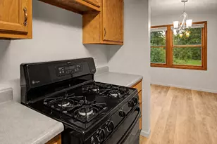 18 S Quinn St, Valparaiso, IN 46385 - Photo 10