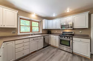 131 Beverly Dr, Chesterton, IN 46304 - Photo 14