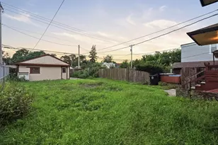378 S Hancock St, Gary, IN 46403 - Photo 4