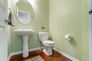 9855 Oakwood Ct, Saint John, IN 46373 - Photo 6