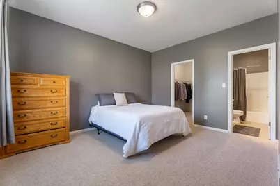 9855 Oakwood Court, Saint John, IN 46373 - Photo 22
