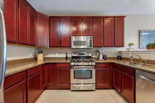 9855 Oakwood Ct, Saint John, IN 46373 - Photo 14