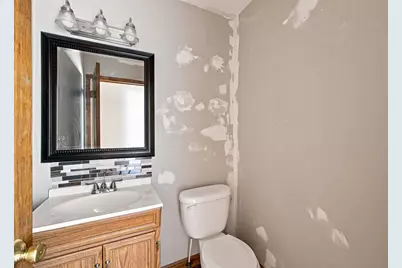 2460 Grand Boulevard, Lake Station, IN 46405 - Photo 16