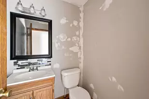 2460 Grand Blvd, Lake Station, IN 46405 - Photo 16