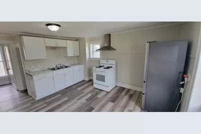 424 E 10th Street, Michigan City, IN 46360 - Photo 14