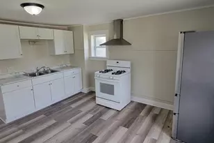 424 E 10th St, Michigan City, IN 46360 - Photo 14