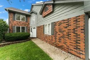 1738 Wedgewood Ct, Schererville, IN 46307 - Photo 2