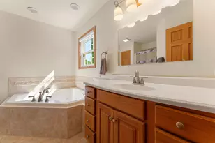 9021 Norris Dr, Hobart, IN 46342 - Photo 14