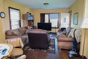 355 Lincoln St, Gary, IN 46402 - Photo 2