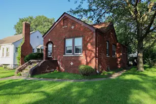 355 Lincoln St, Gary, IN 46402 - Photo 1