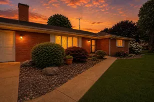 1004 W 18th St, La Porte, IN 46350 - Photo 4