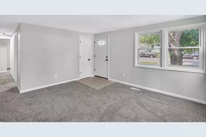 7432 Southeastern Avenue, Hammond, IN 46324 - Photo 4