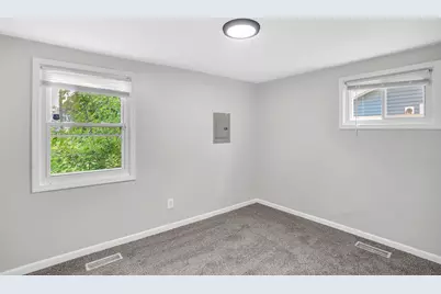 7432 Southeastern Avenue, Hammond, IN 46324 - Photo 12