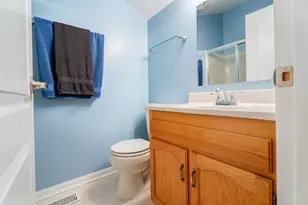 8956 Price Cir, Highland, IN 46322 - Photo 22