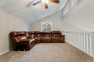 8956 Price Cir, Highland, IN 46322 - Photo 18