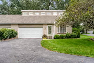 8956 Price Circle, Highland, IN 46322 - Photo 2