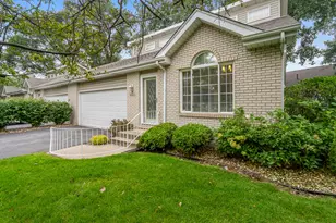 8956 Price Cir, Highland, IN 46322 - Photo 1