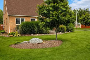 605 W Montgomery St, Francesville, IN 47946 - Photo 10