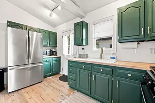 1315 Scott St, La Porte, IN 46350 - Photo 8