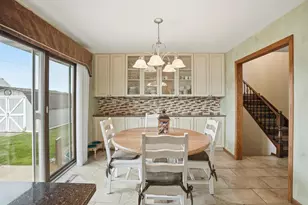 12042 W 103rd Ct, Saint John, IN 46373 - Photo 8