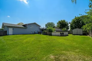 7520 Johnson St, Merrillville, IN 46410 - Photo 22