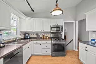 7520 Johnson St, Merrillville, IN 46410 - Photo 8