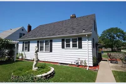 415 Thurman Avenue, Michigan City, IN 46360 - Photo 2