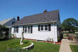 415 Thurman Ave, Michigan City, IN 46360 - Photo 2