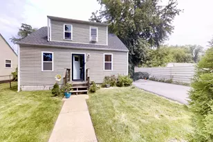 2517 Clay St, Lake Station, IN 46405 - Photo 4