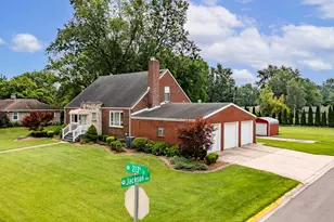 604 213th St, Dyer, IN 46311 - Photo 1
