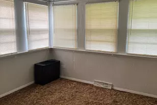 1394 Burns Dr, Portage, IN 46368 - Photo 8