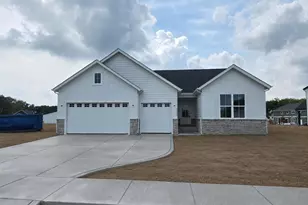 3006 Old Oak Dr, Valparaiso, IN 46385 - Photo 1