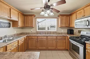 2516 Wicker Park Dr, Highland, IN 46322 - Photo 4