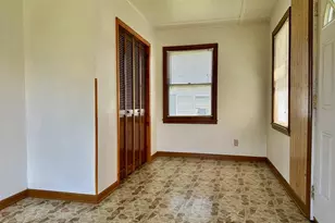 403 Shield St, Knox, IN 46534 - Photo 4