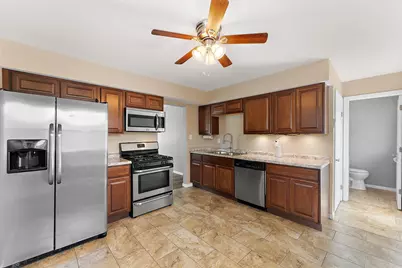 3821 W 80th Avenue, Merrillville, IN 46410 - Photo 10