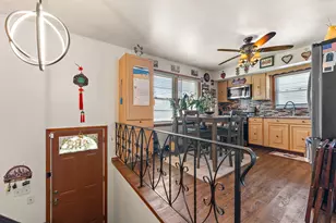 303 Minter Dr, Griffith, IN 46319 - Photo 6