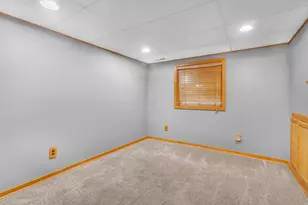 9857 Silver Ct, Demotte, IN 46310 - Photo 32