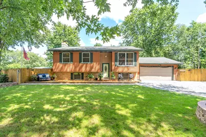 9857 Silver Court, Demotte, IN 46310 - Photo 8