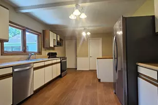 925 S Mayflower Rd, La Porte, IN 46350 - Photo 24