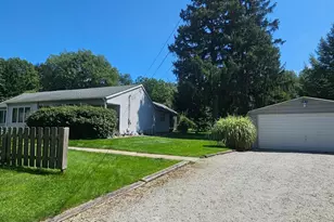 925 S Mayflower Rd, La Porte, IN 46350 - Photo 4