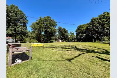 211 Carnation Street NE, Demotte, IN 46310 - Photo 36