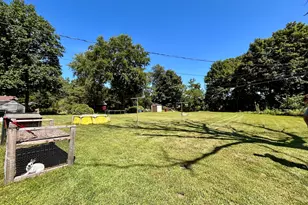 211 Carnation St NE, Demotte, IN 46310 - Photo 36