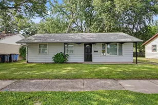 933 Henry St, Michigan City, IN 46360 - Photo 14