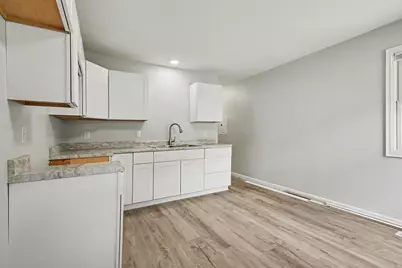 933 Henry Street, Michigan City, IN 46360 - Photo 4