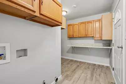 933 Henry Street, Michigan City, IN 46360 - Photo 6