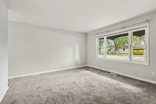 933 Henry St, Michigan City, IN 46360 - Photo 8