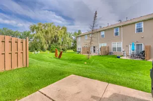 877 Flagstone Dr, Dyer, IN 46311 - Photo 16